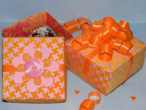 How to make a small gift box, party boxes