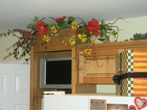 Decorating above kitchen cabinets and fridge