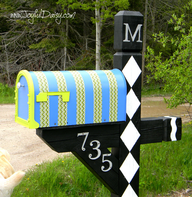 mailbox makeover after picture close up