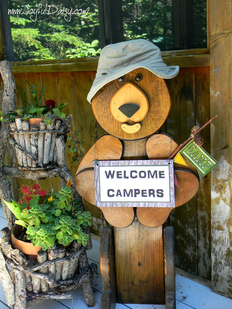 CAMP PARTY WELCOME BEAR