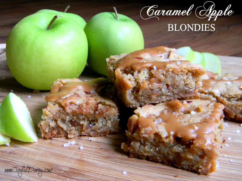 caramel apple blondies with title