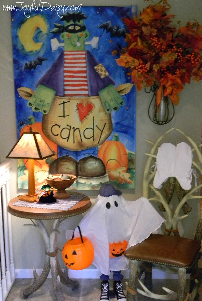 Halloween decorations entry way