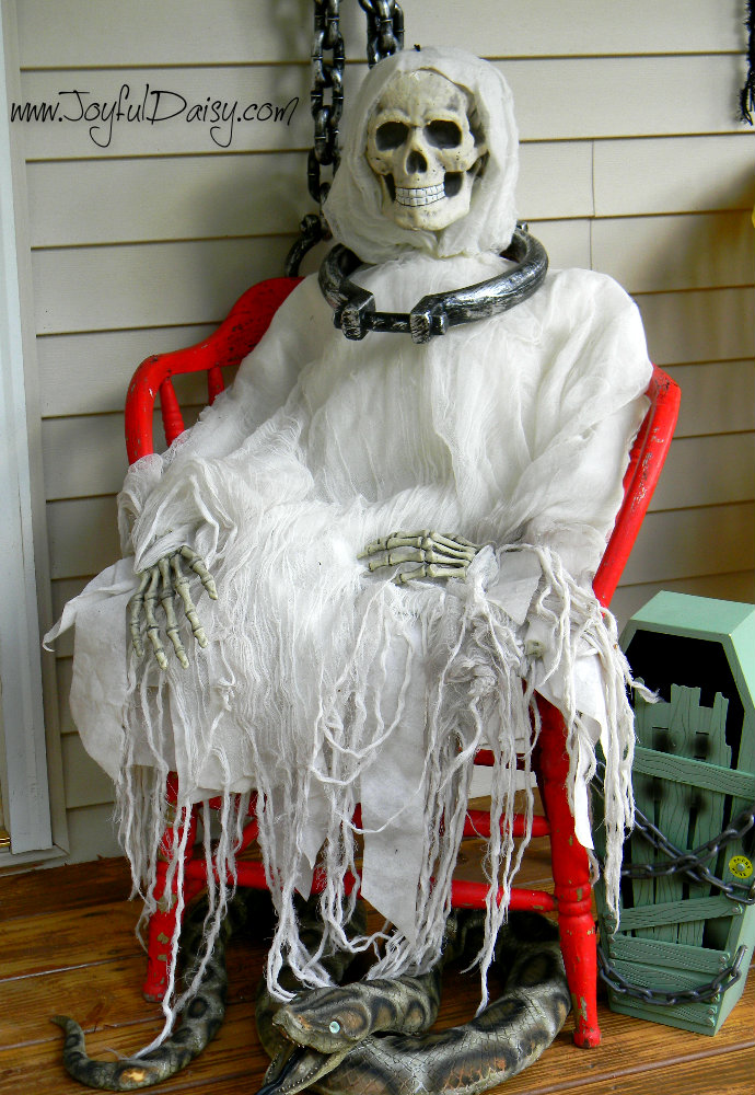 Halloween porch decorations ghost