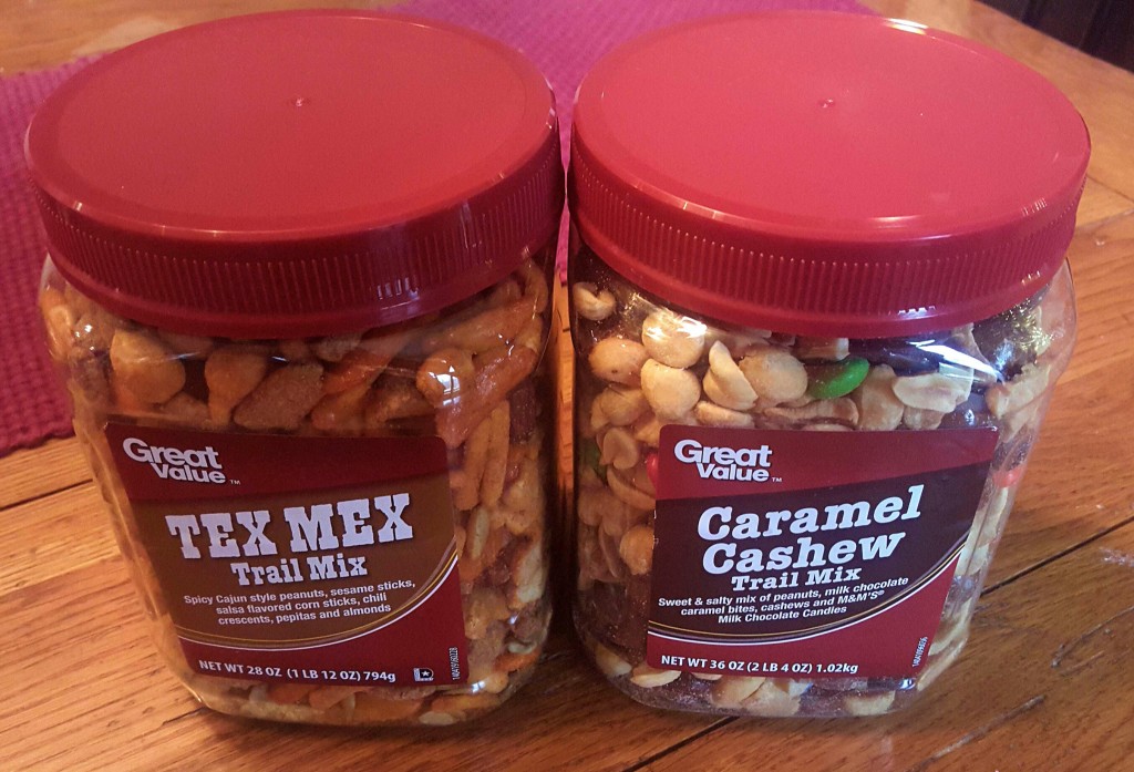snack mix containers